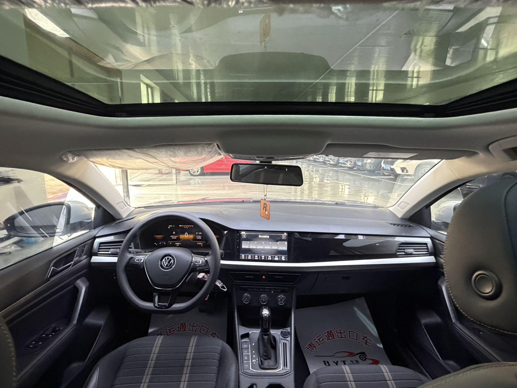 Volkswagen Lavida XR 2022 thumb 6