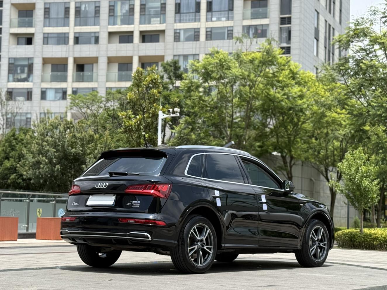 Audi Q5 2020 thumb 5