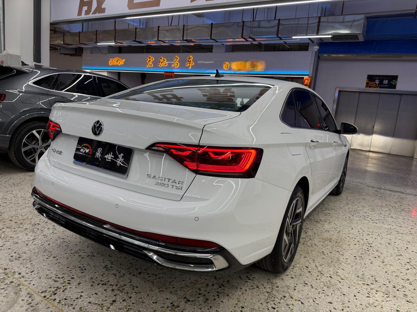 Volkswagen Sagitar 2023 thumb 4