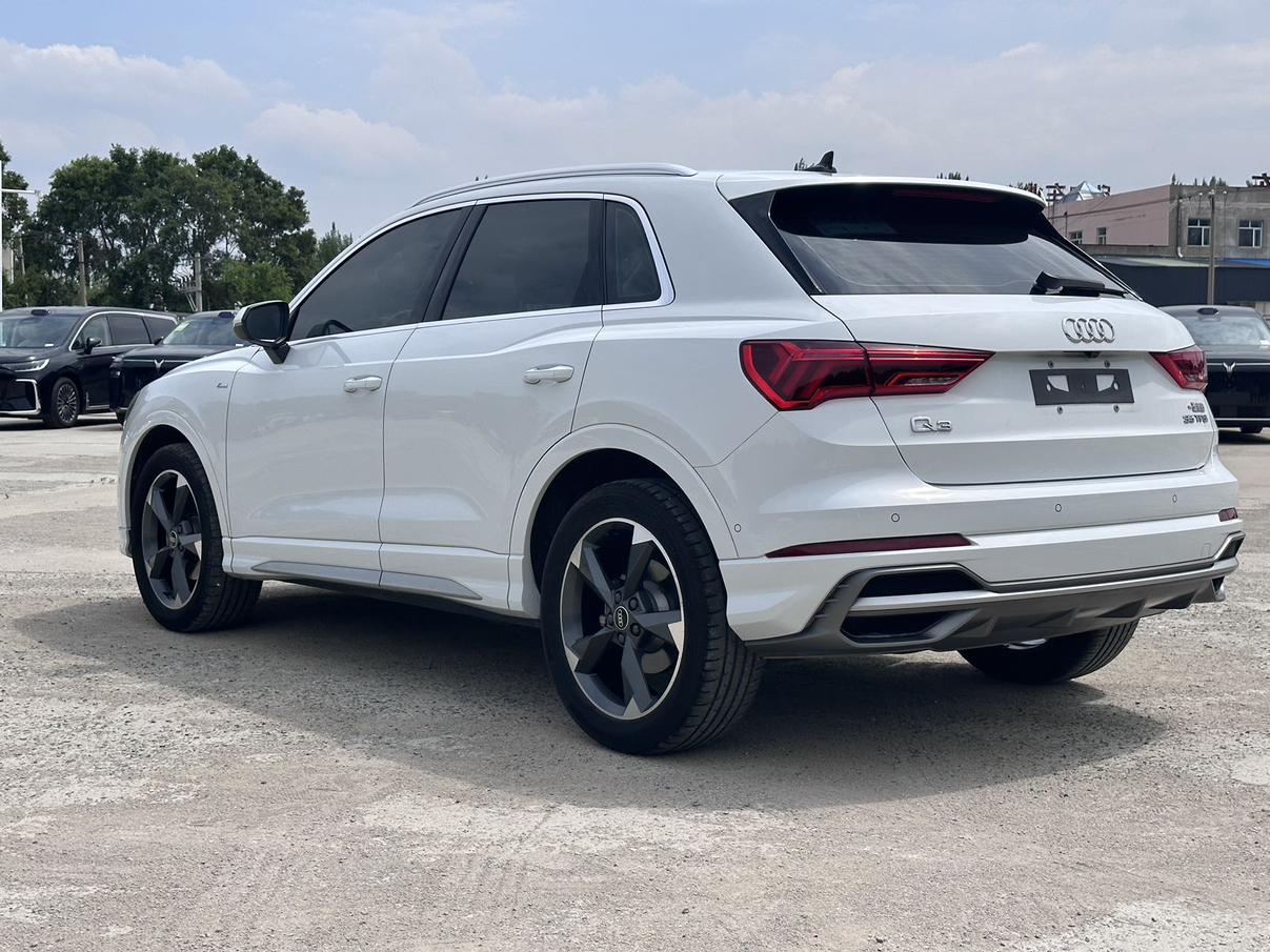 Audi Q3 2023 thumb 3