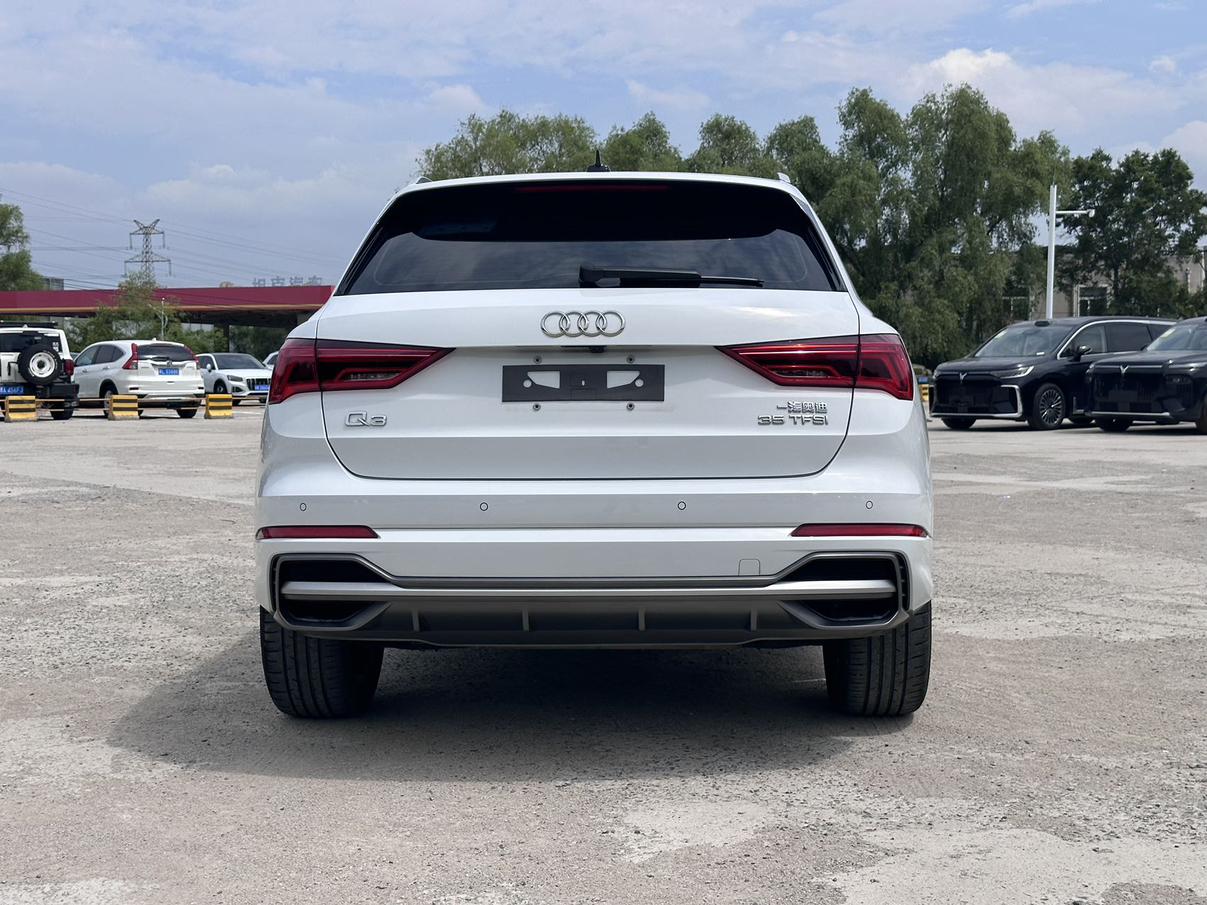 Audi Q3 2023 thumb 4