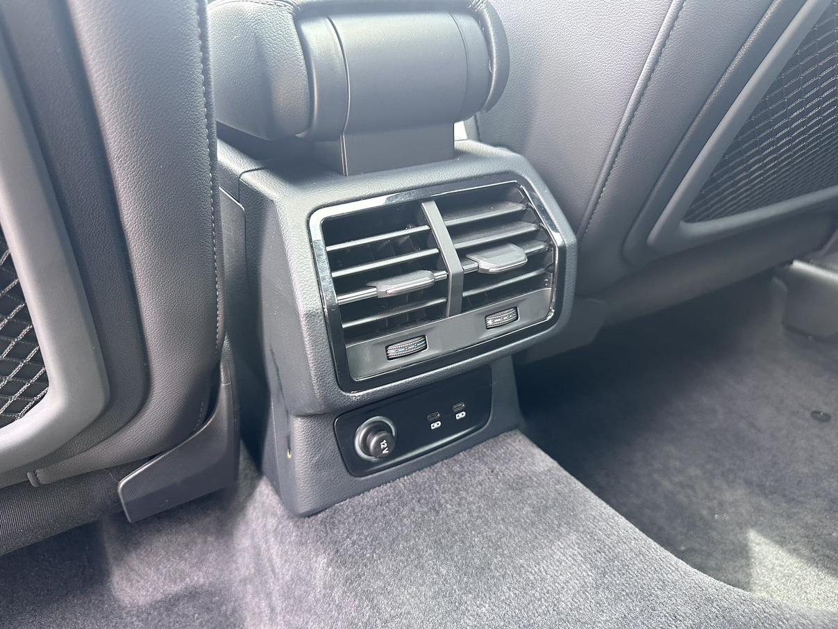 Audi Q3 2023 thumb 10