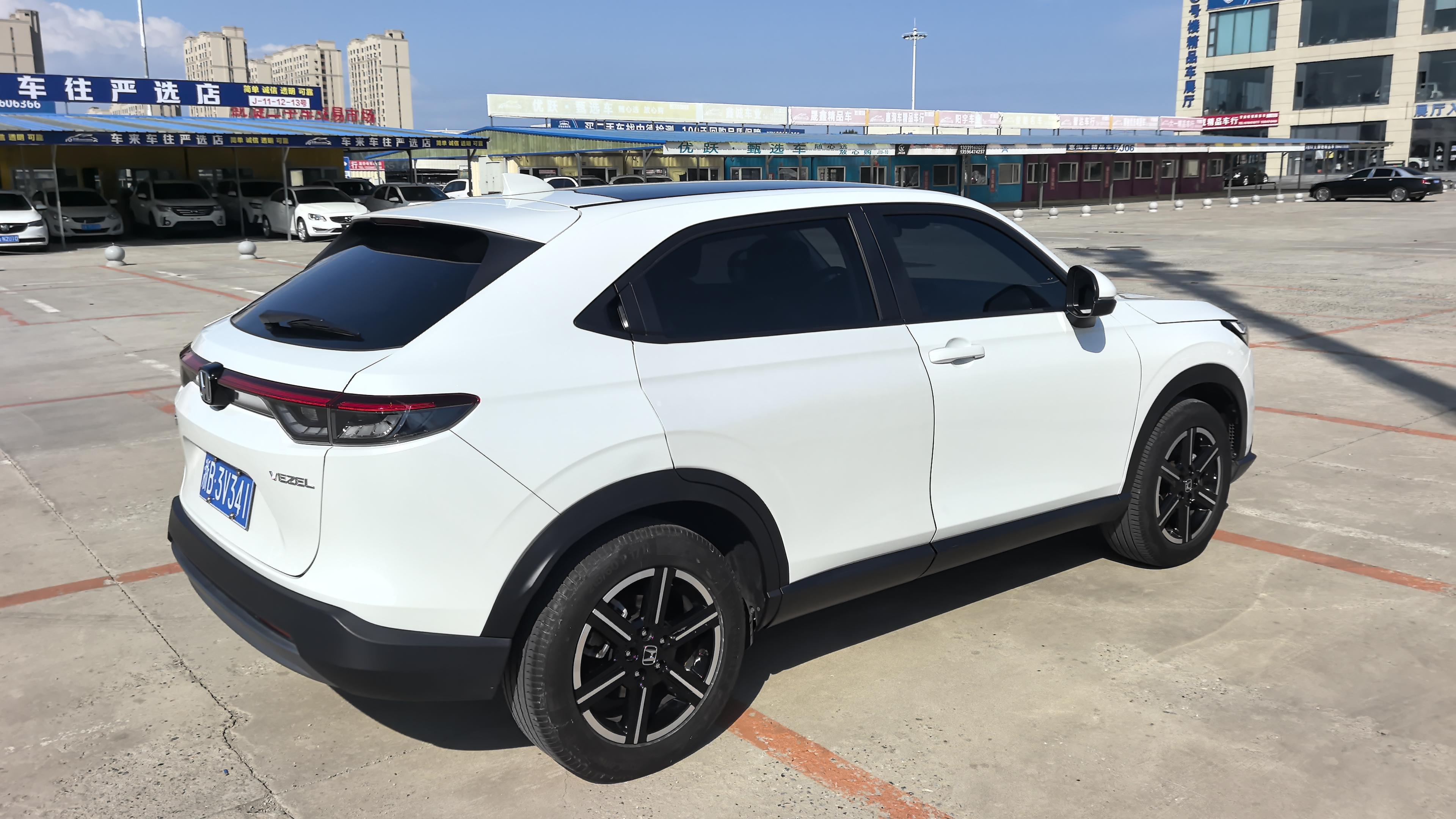 Honda Vezel 2023 thumb 4
