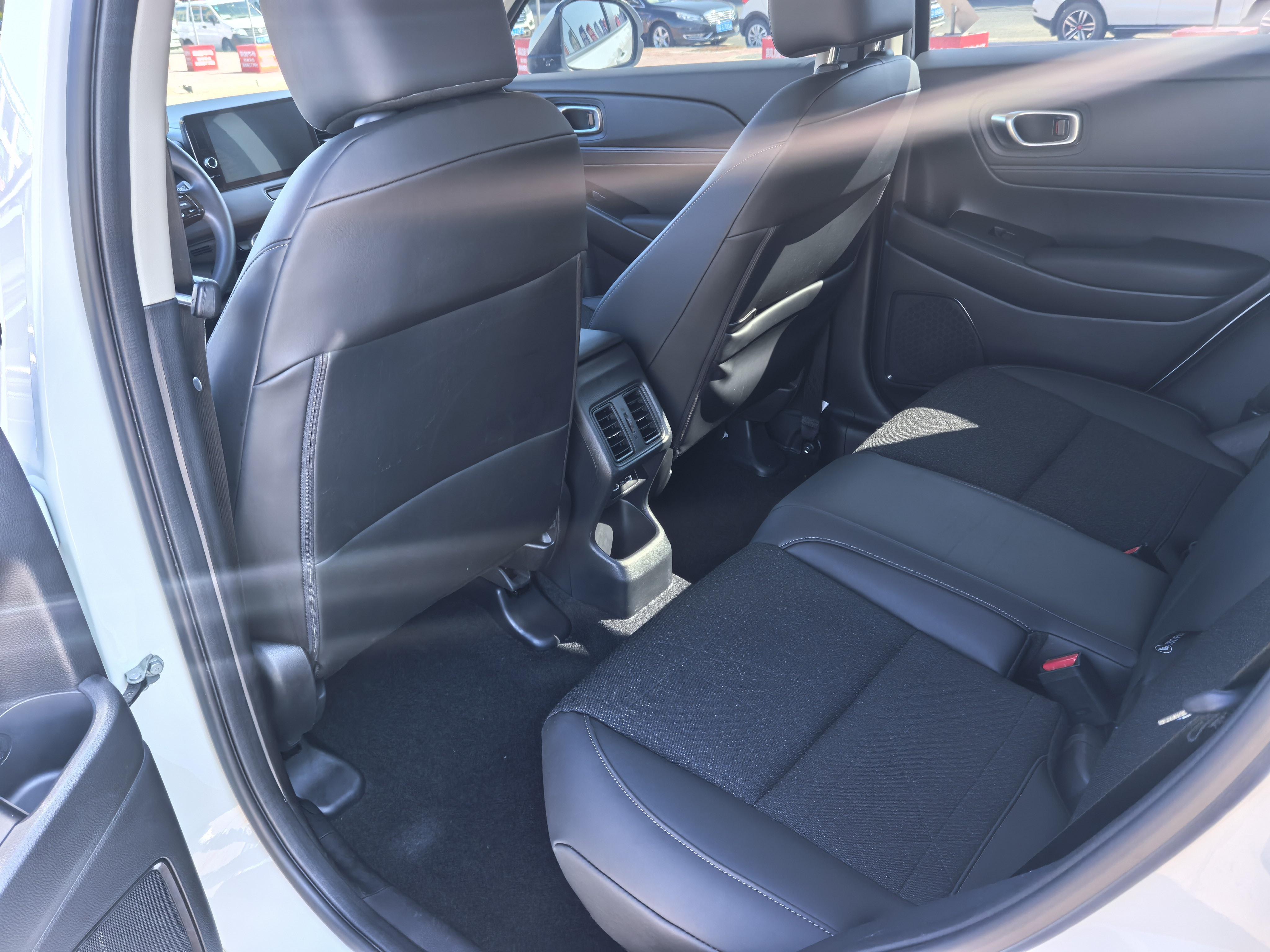 Honda Vezel 2023 thumb 11