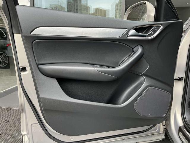 Audi Q3 2013 thumb 6