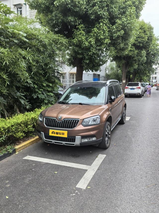 Skoda Yeti 2016 thumb 5