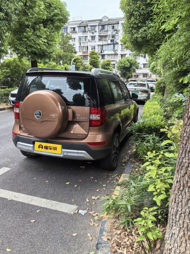Skoda Yeti 2016 thumb 7