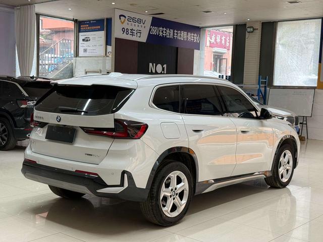 BMW X1 2023 thumb 4