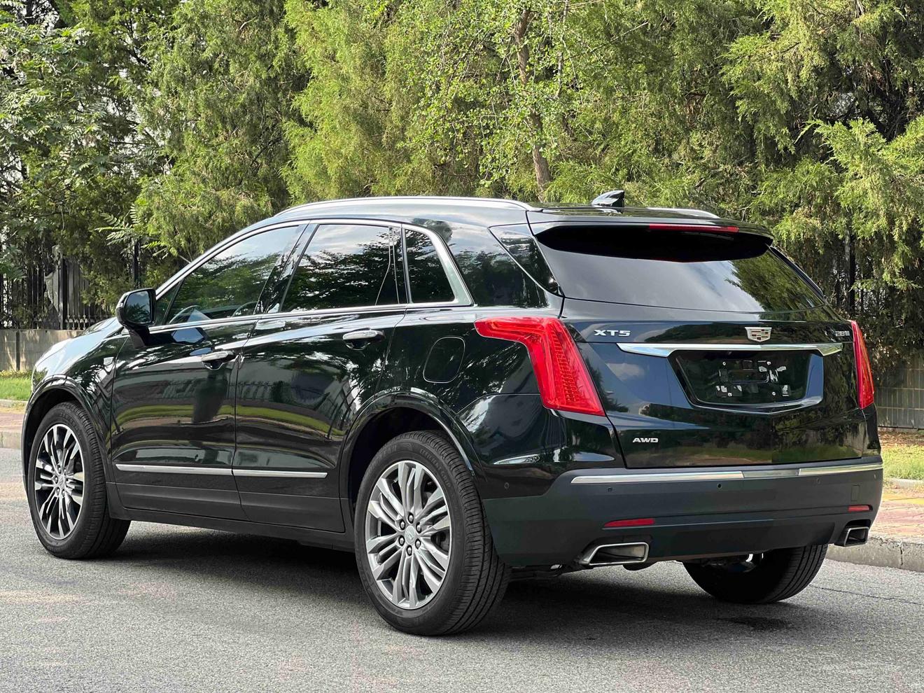 Cadillac XT5 2018 thumb 2