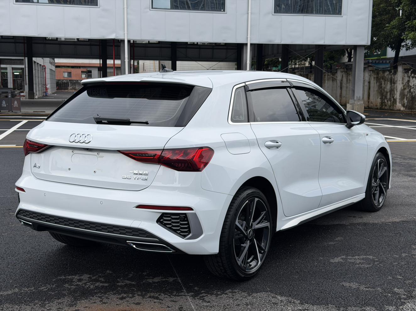 Audi A3 2023 thumb 4