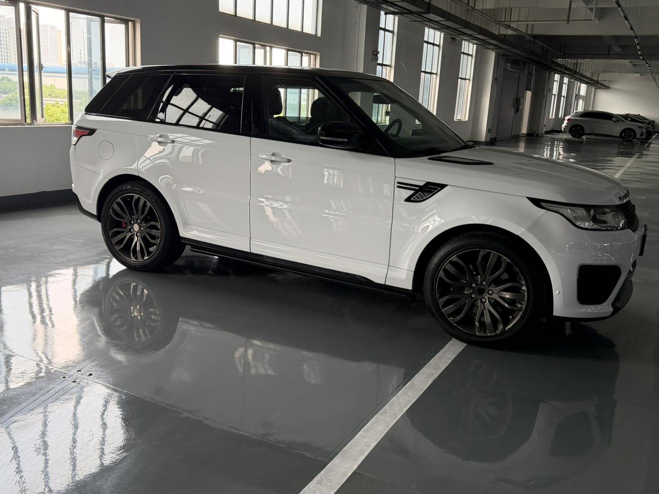 Land Rover Range Rover Sport 2016 thumb 5
