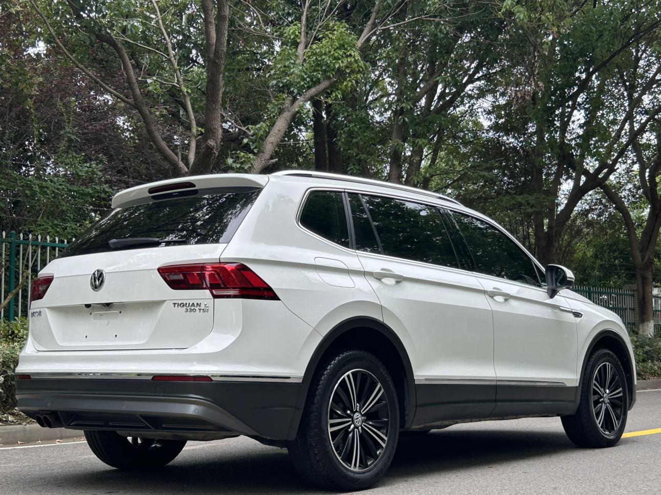 Volkswagen Tiguan 2019 thumb 4