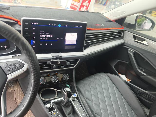 Volkswagen Sagitar 2023 thumb 8