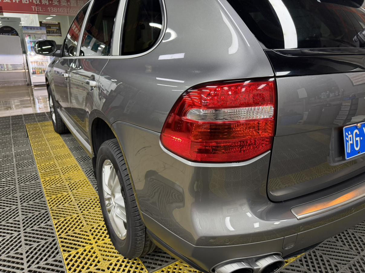 Porsche Cayenne 2007 thumb 10