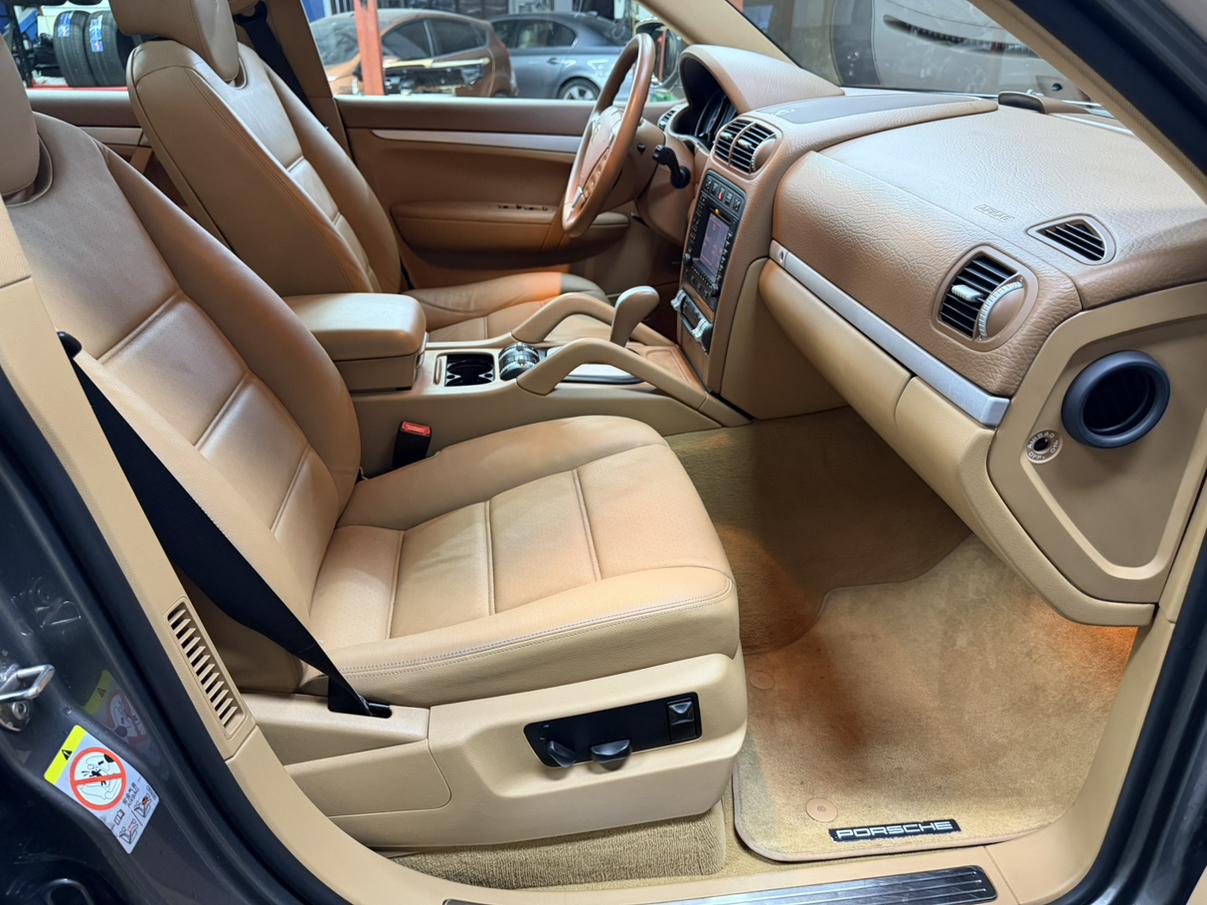 Porsche Cayenne 2007 thumb 12