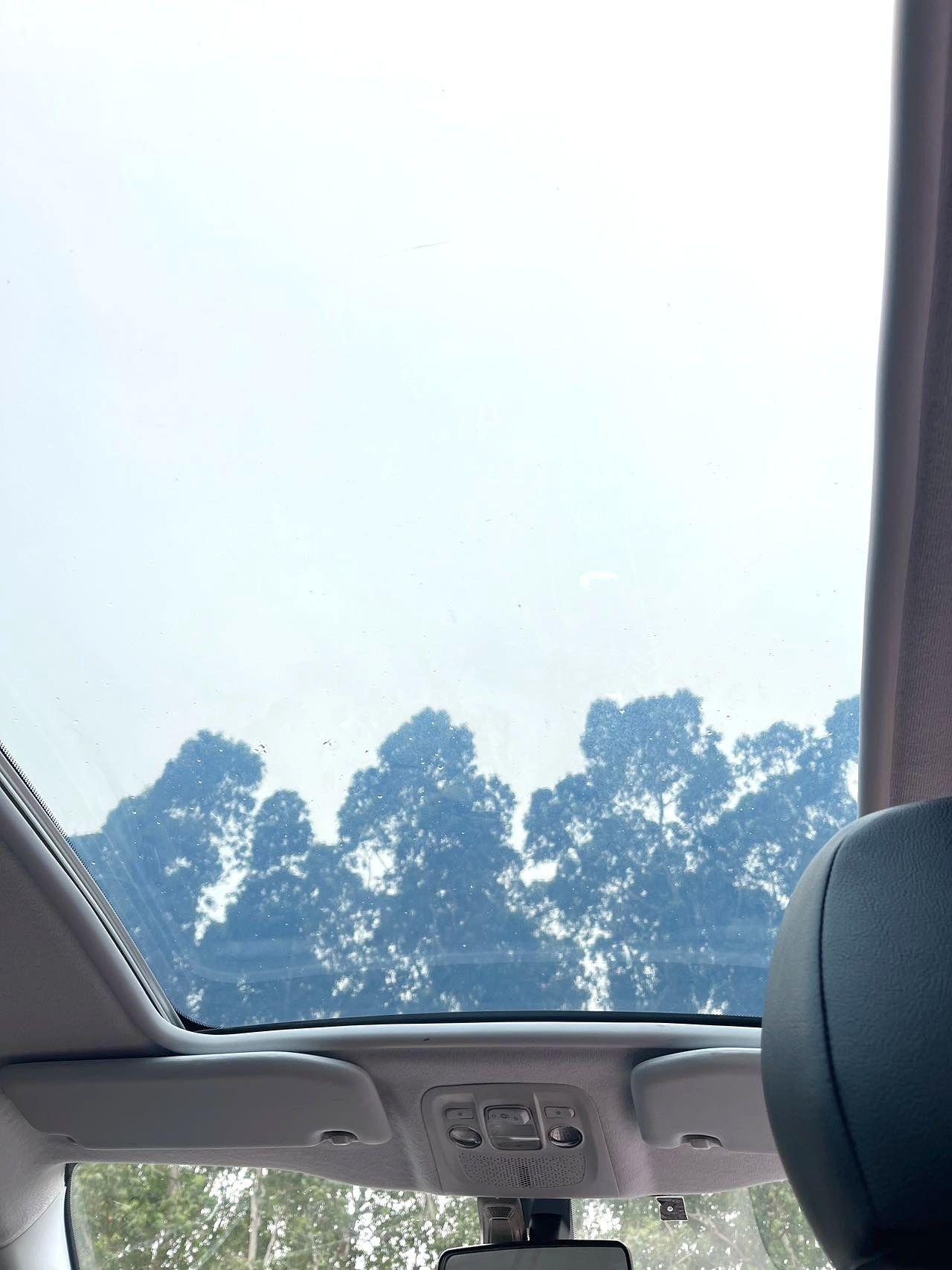 Peugeot 2008 2015 thumb 5
