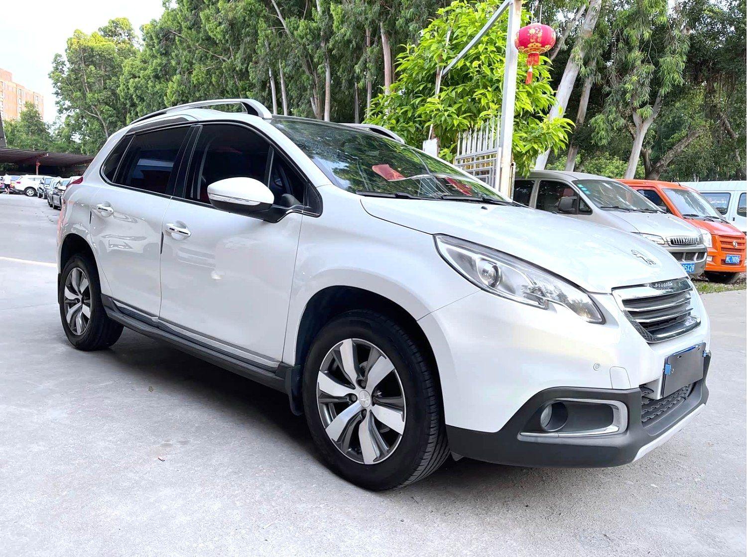 Peugeot 2008 2015 thumb 10