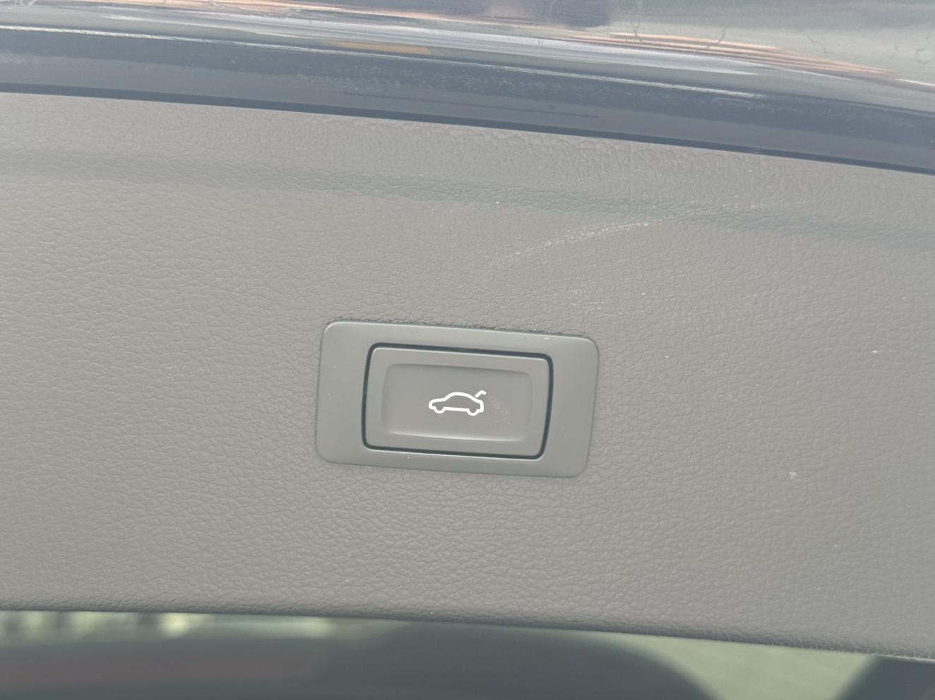 Audi Q5 2023 thumb 6