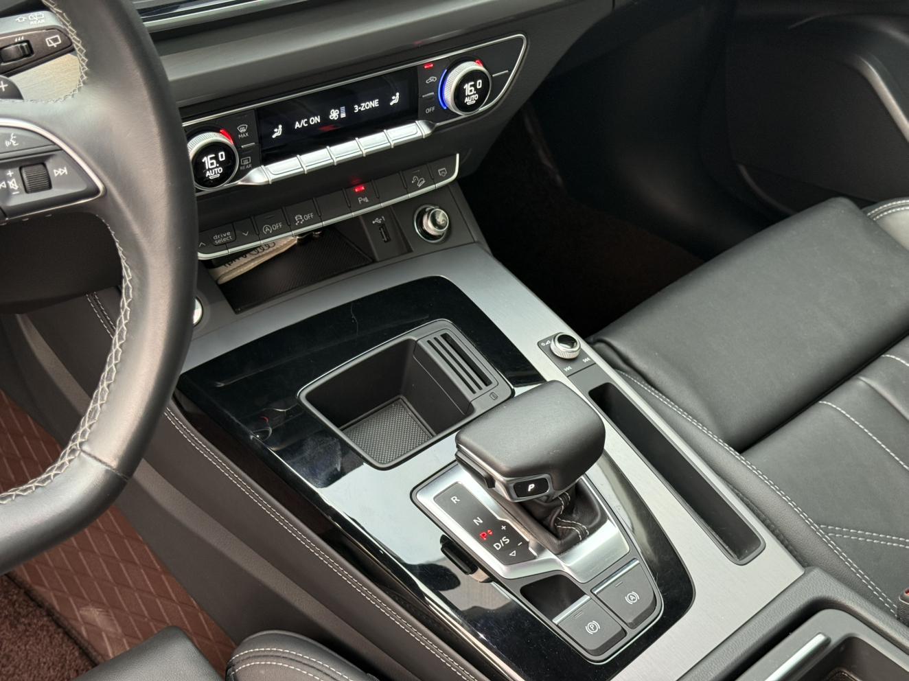 Audi Q5 2023 thumb 11