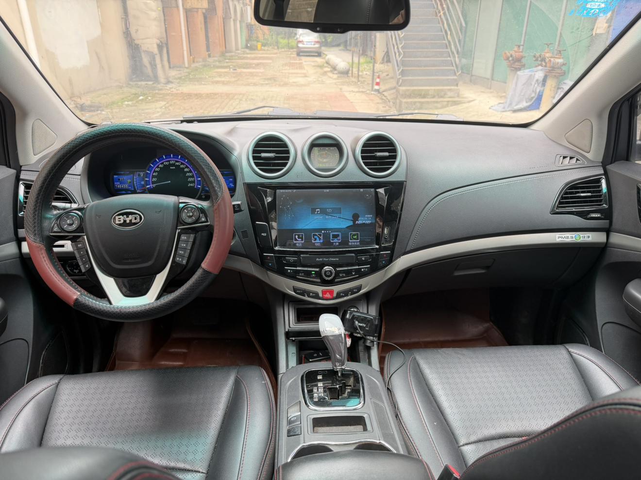 BYD S6 2015 thumb 6