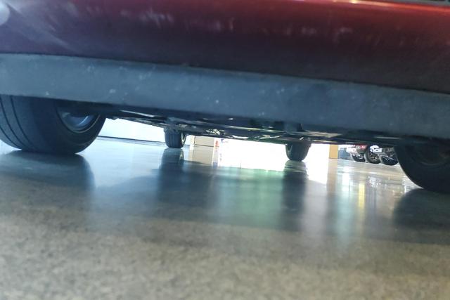 Nissan Tiida 2019 thumb 4