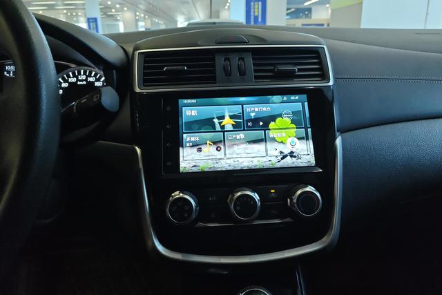 Nissan Tiida 2019 thumb 8