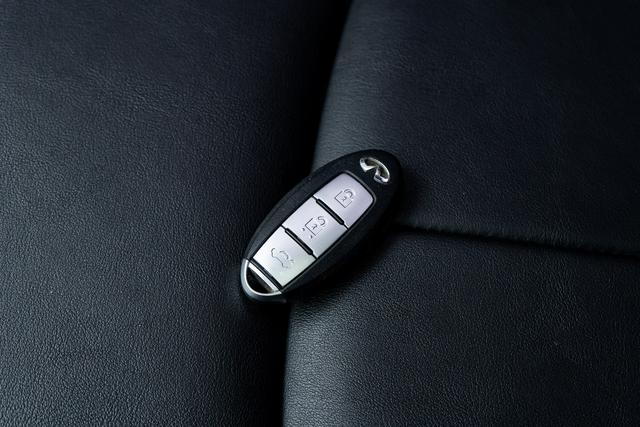 Infiniti Q50L 2016 thumb 9