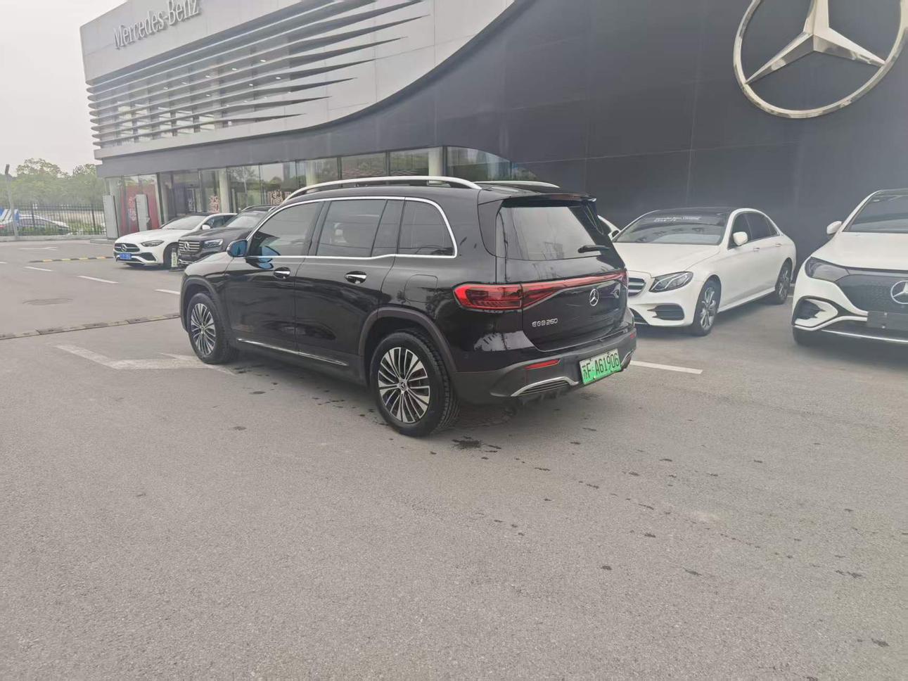 Mercedes-Benz EQB 2023 thumb 10