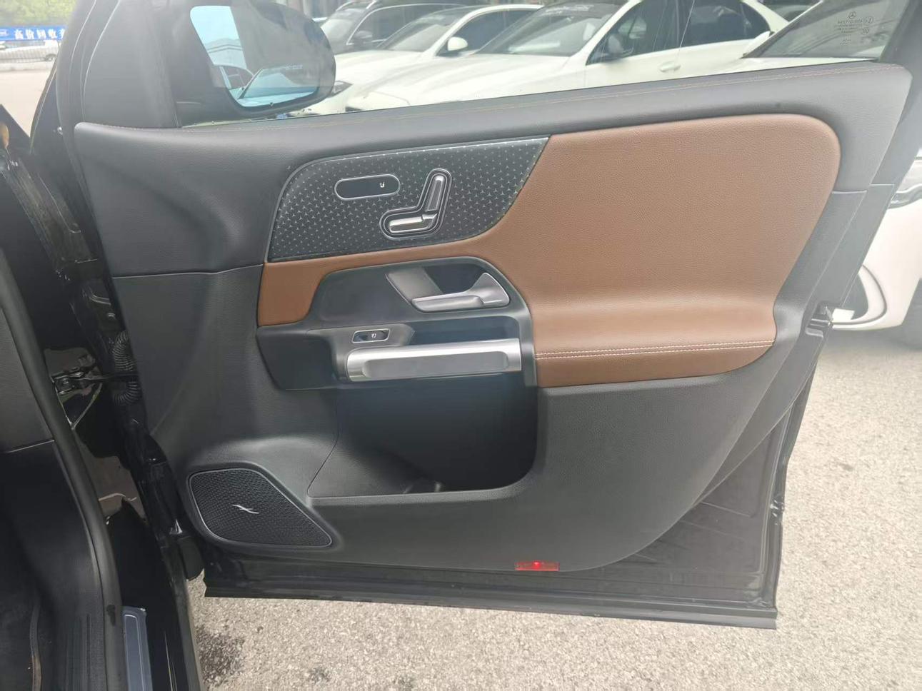 Mercedes-Benz EQB 2023 thumb 11