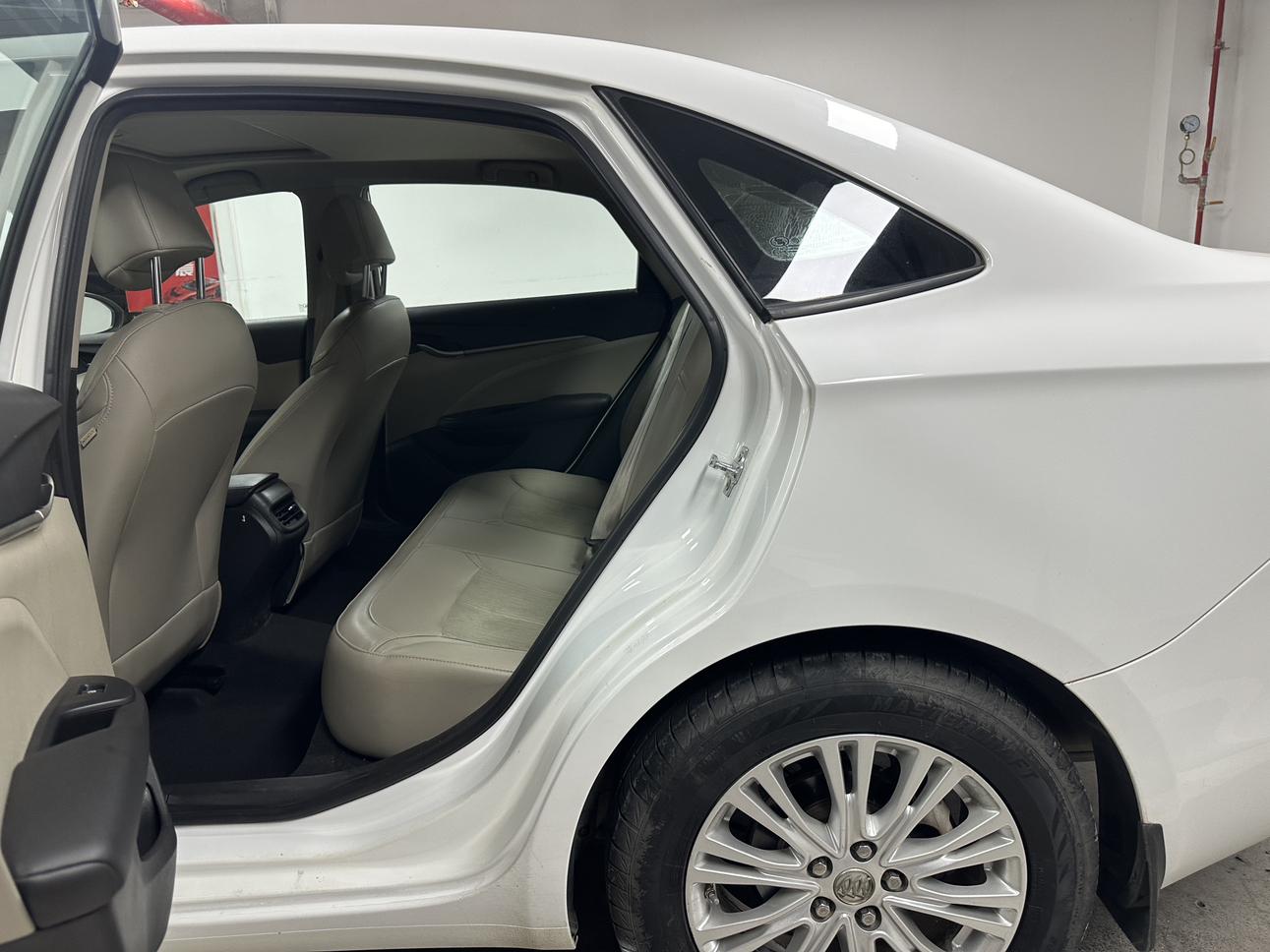 Buick Excelle 2017 thumb 10