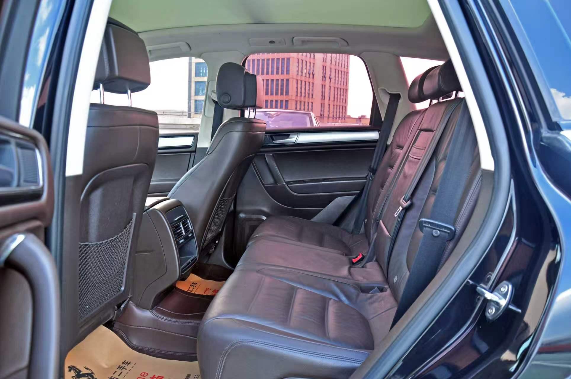 Volkswagen Touareg 2017 thumb 11