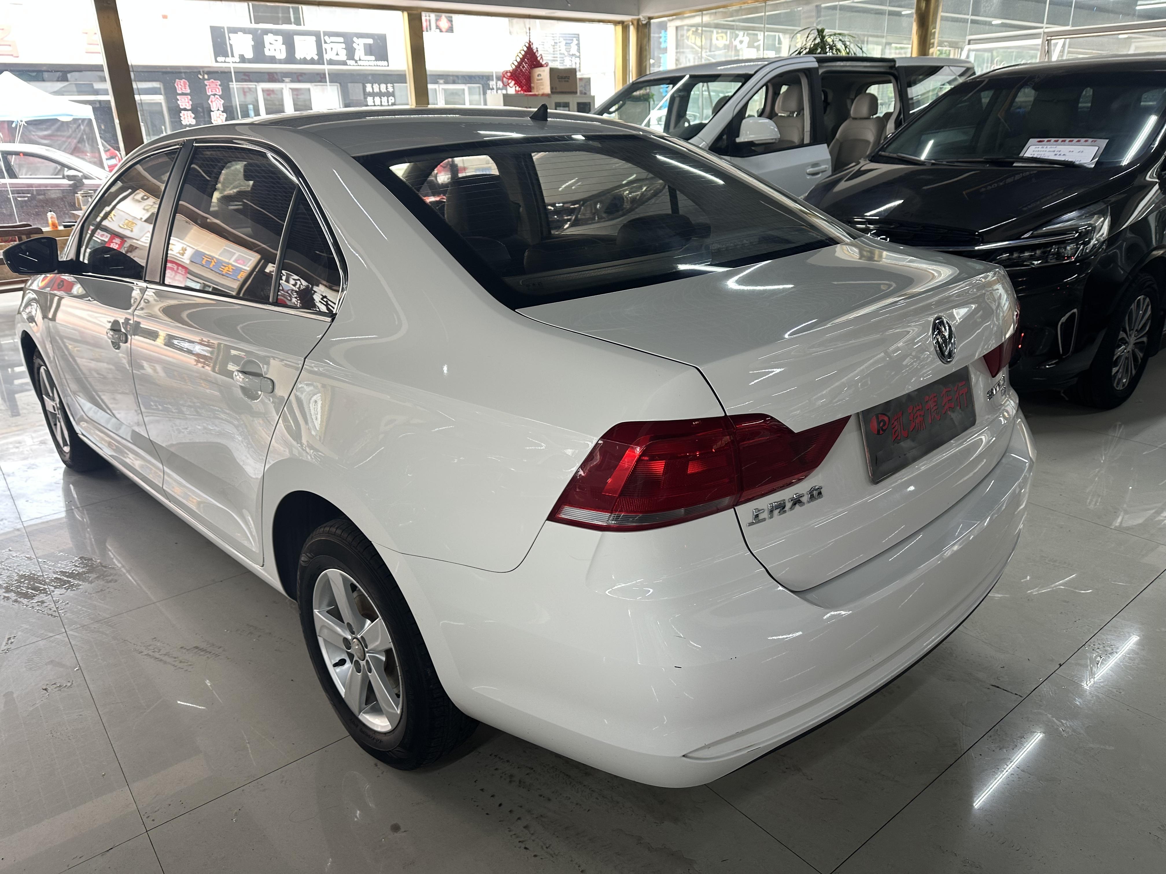 Volkswagen Santana 2016 thumb 3