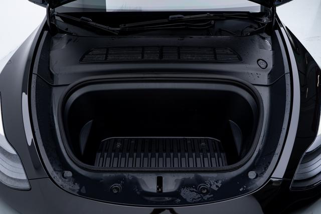 Tesla Model Y 2022 thumb 8