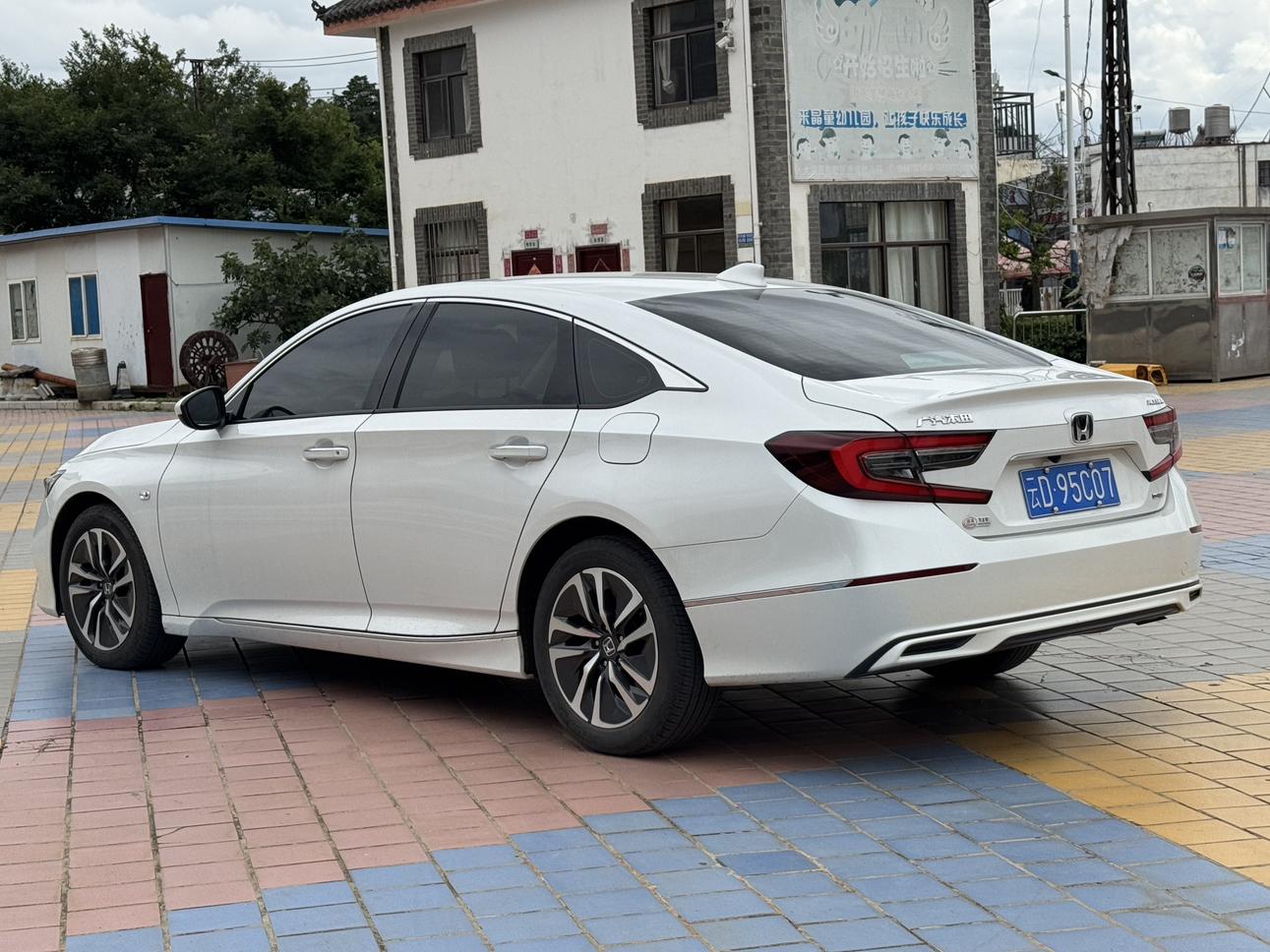 Honda Accord 2022 thumb 3