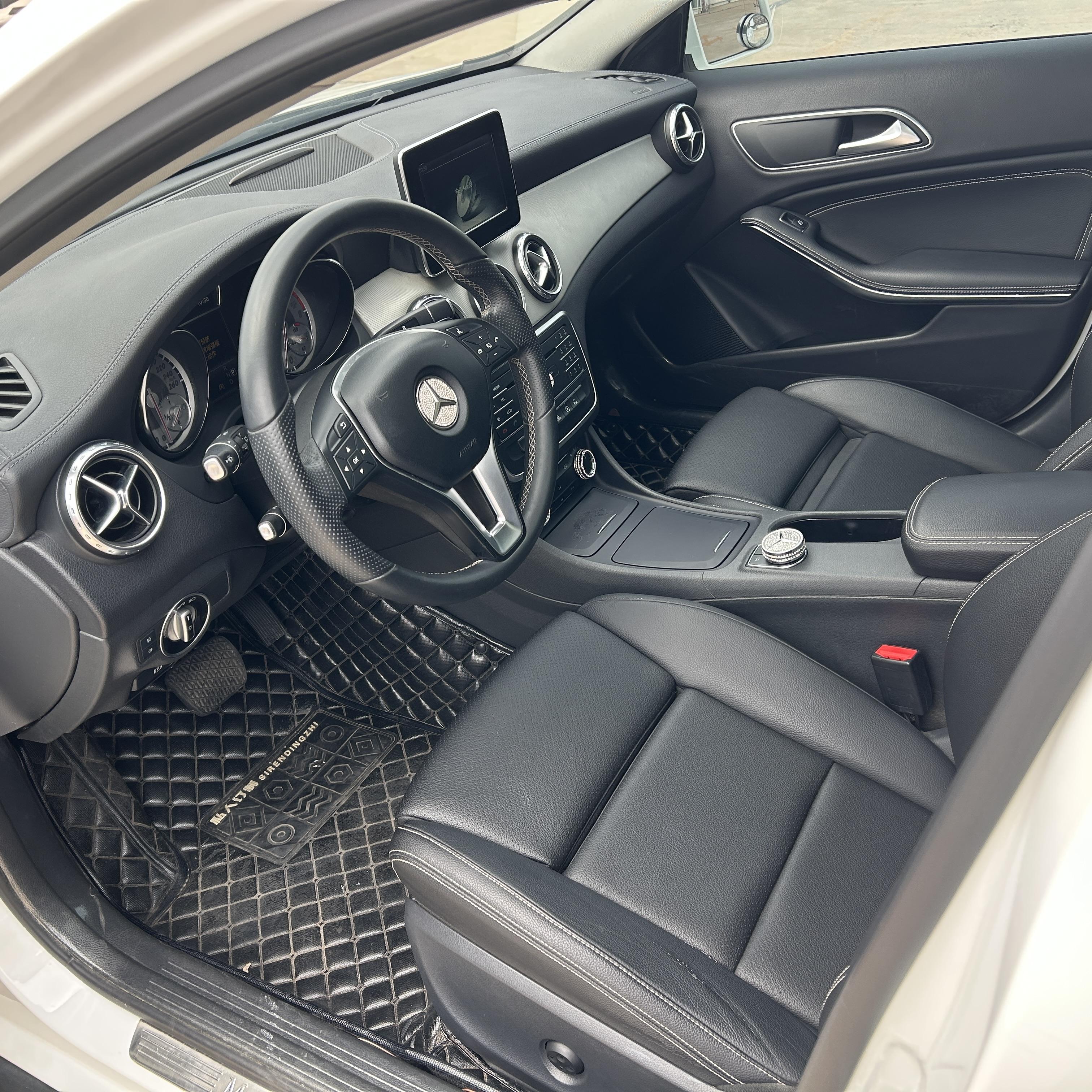 Mercedes-Benz GLA 2016 thumb 7