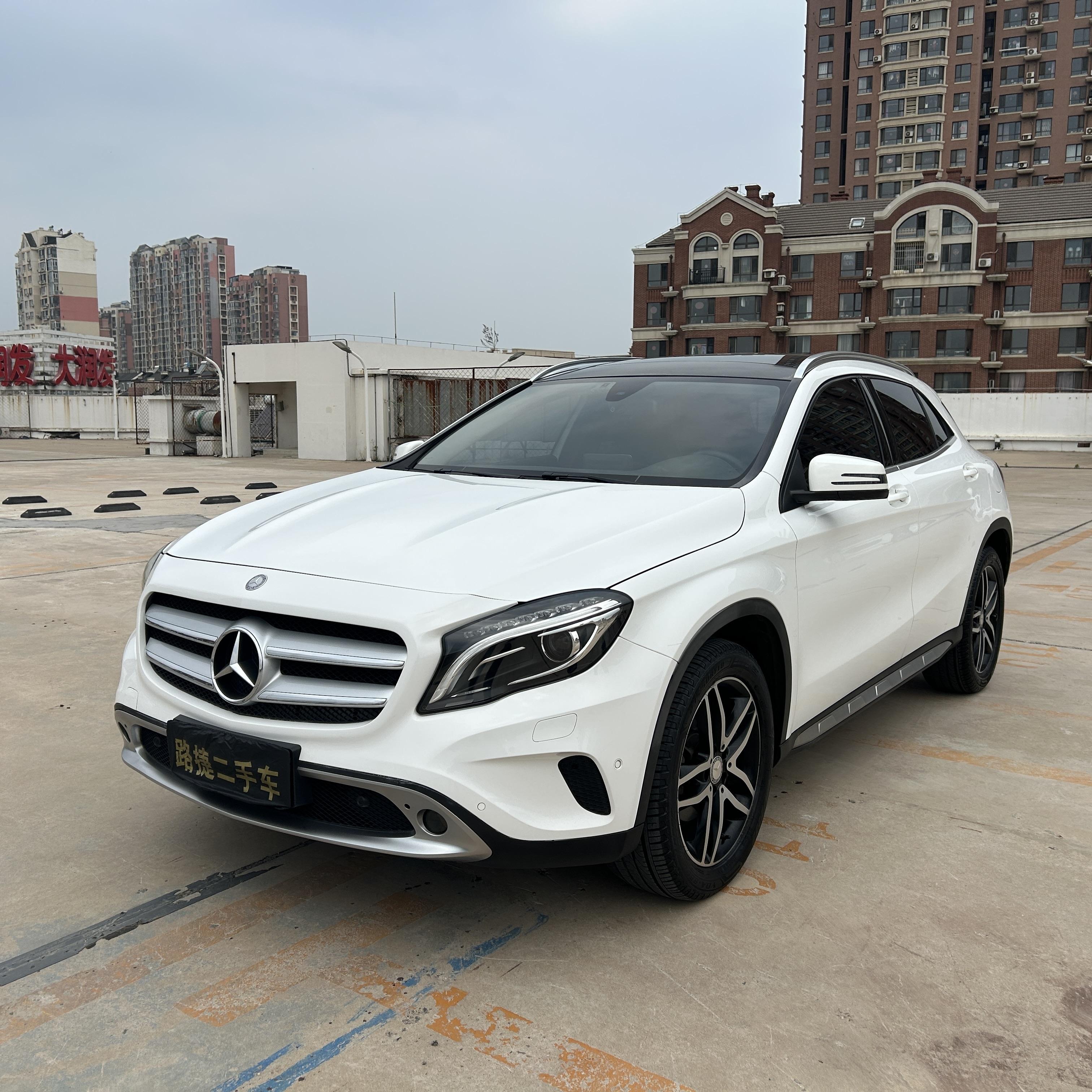 Mercedes-Benz GLA 2016 thumb 8