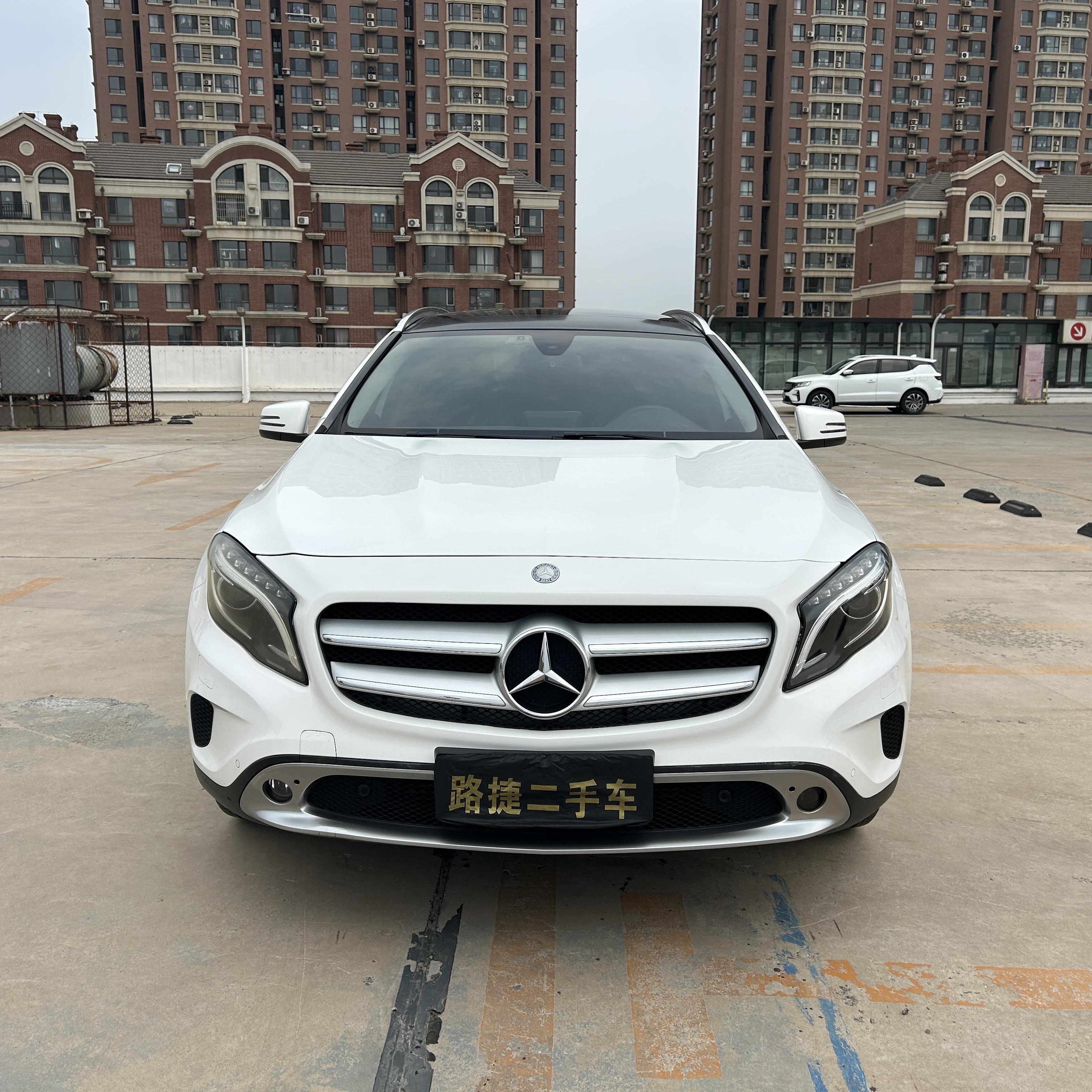 Mercedes-Benz GLA 2016 thumb 9