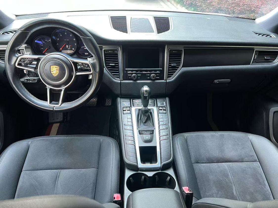 Porsche Macan 2014 thumb 5