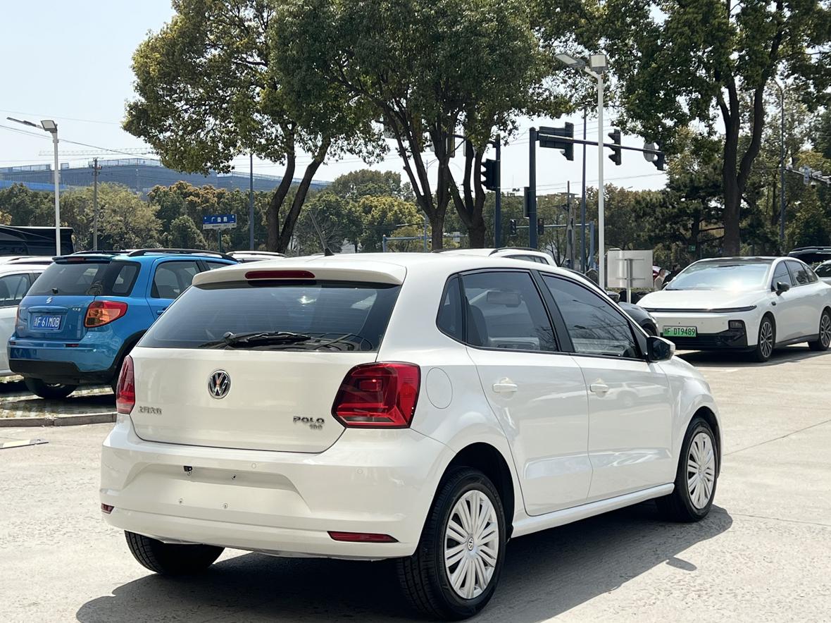 Volkswagen Polo 2018 thumb 3
