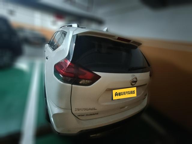 Nissan X-Trail 2019 thumb 3