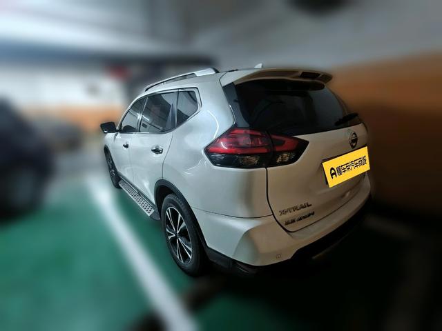 Nissan X-Trail 2019 thumb 4