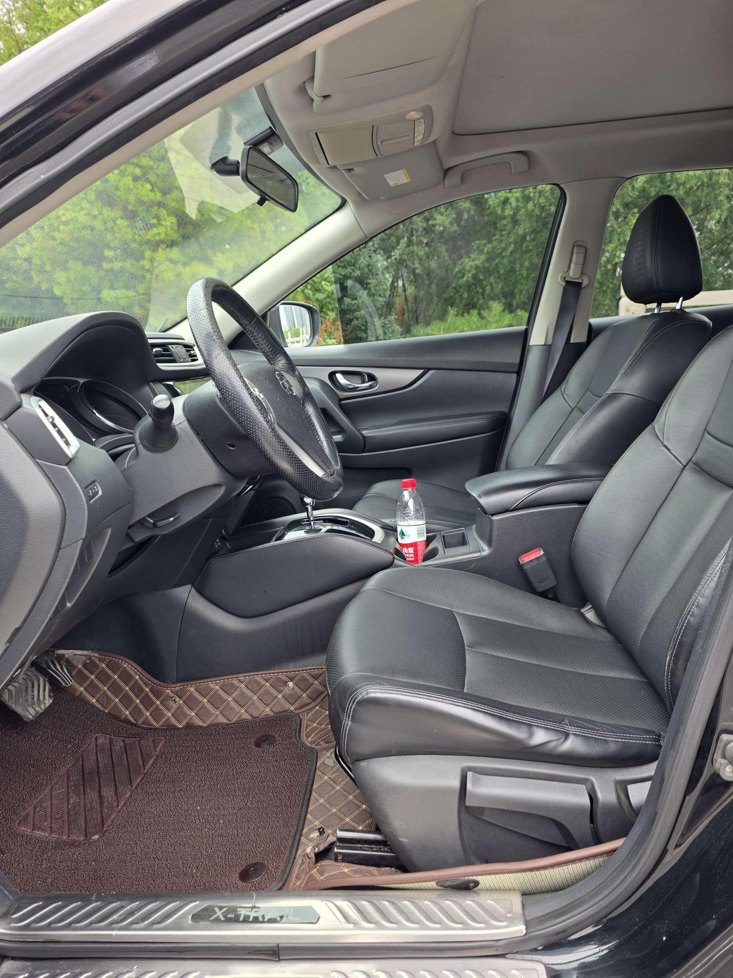 Nissan X-Trail 2015 thumb 4