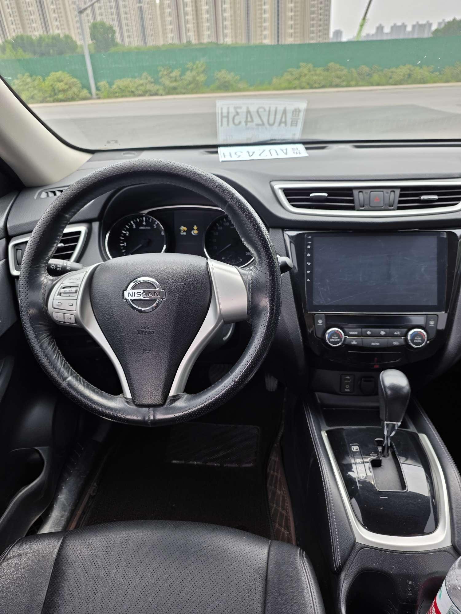 Nissan X-Trail 2015 thumb 6