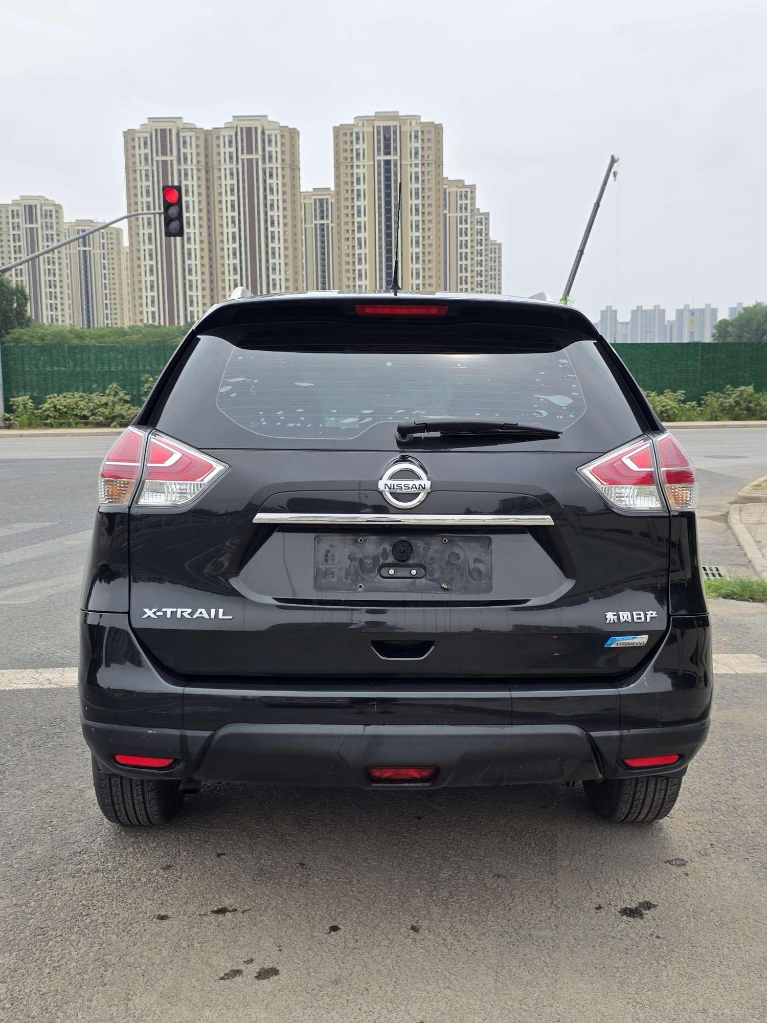 Nissan X-Trail 2015 thumb 12