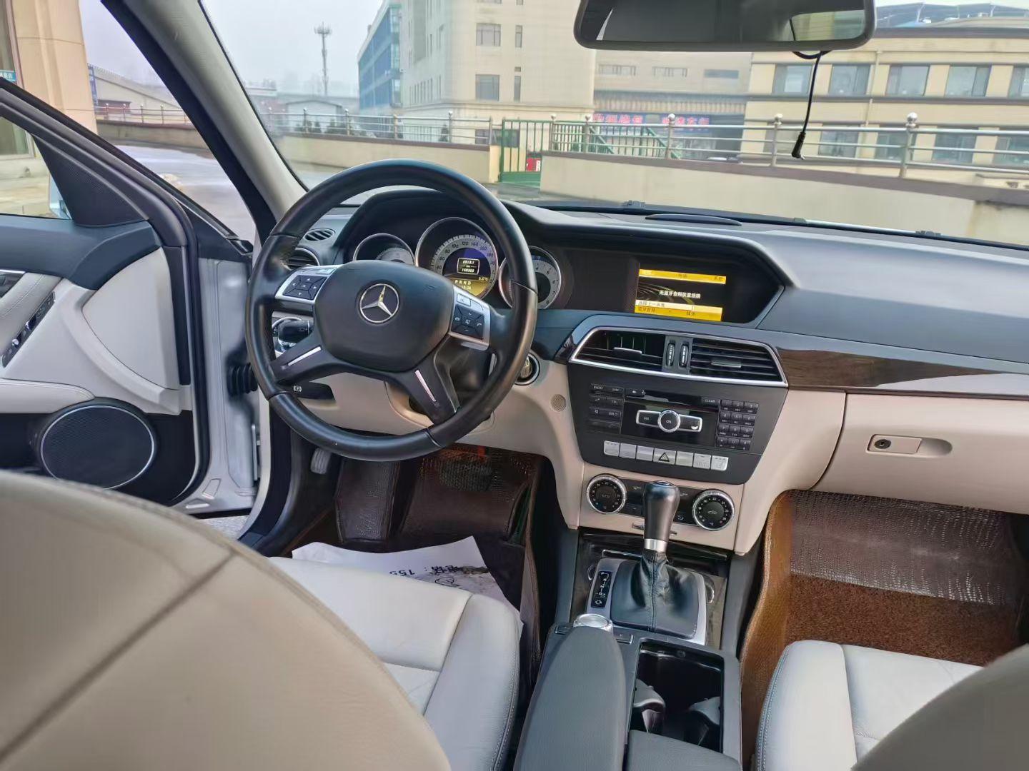 Mercedes-Benz C-Класс 2011 thumb 4