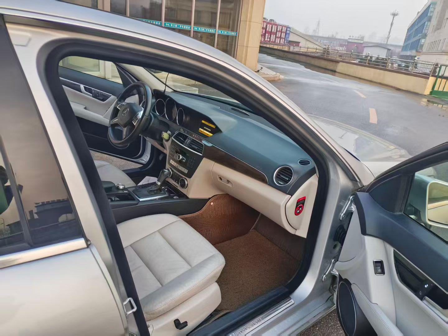 Mercedes-Benz C-Класс 2011 thumb 5