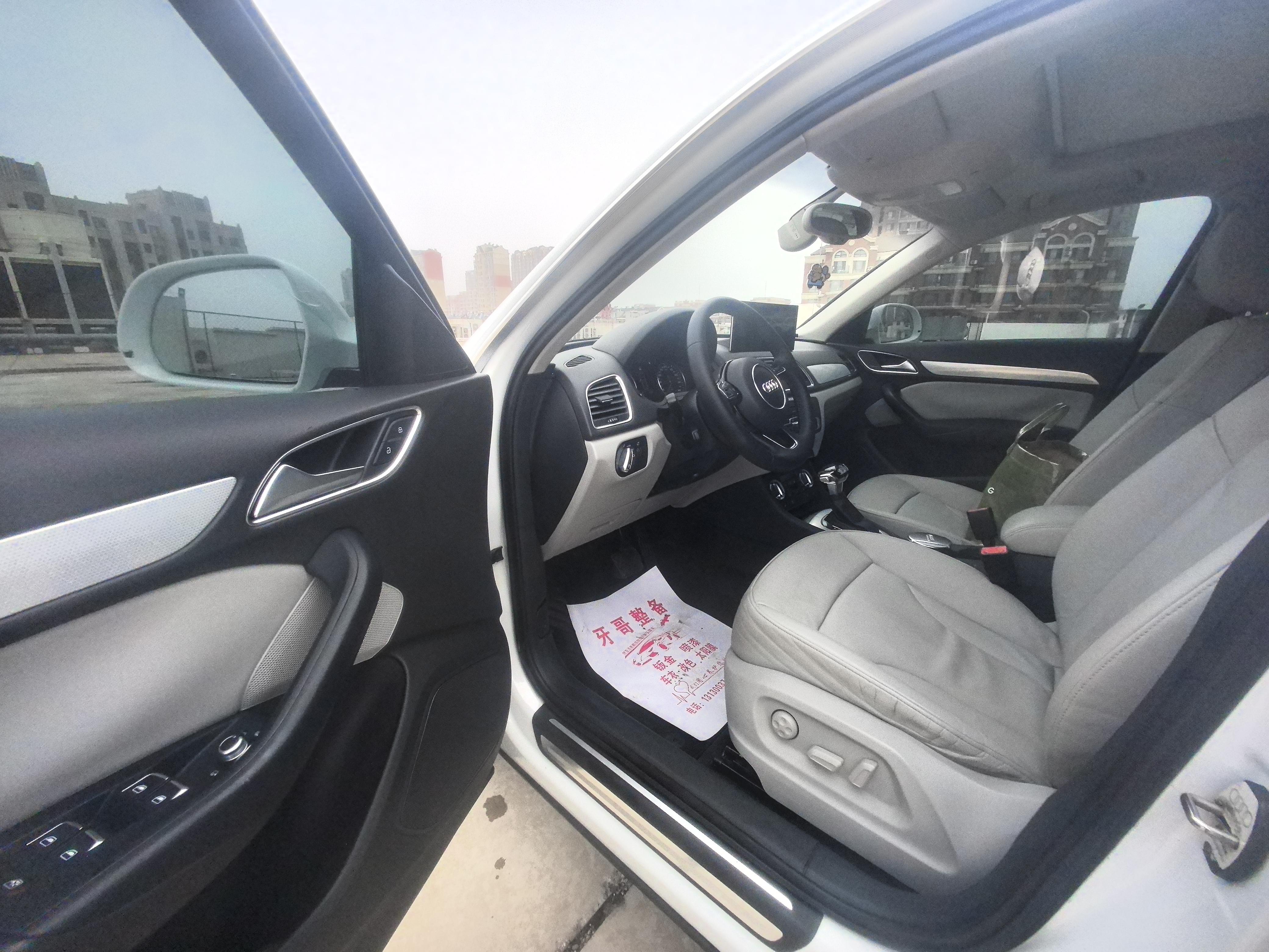 Audi Q3 2013 thumb 6