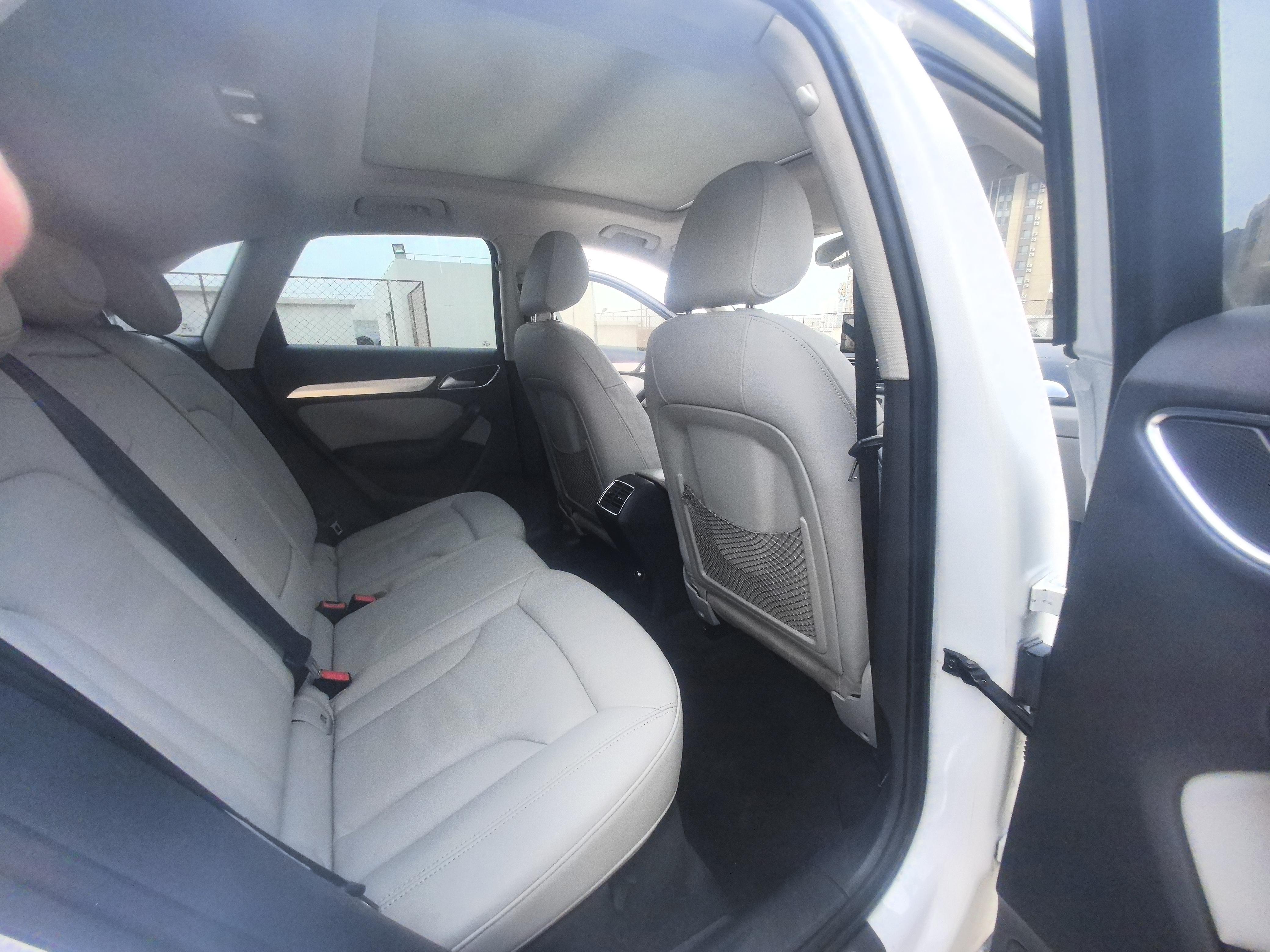 Audi Q3 2013 thumb 7