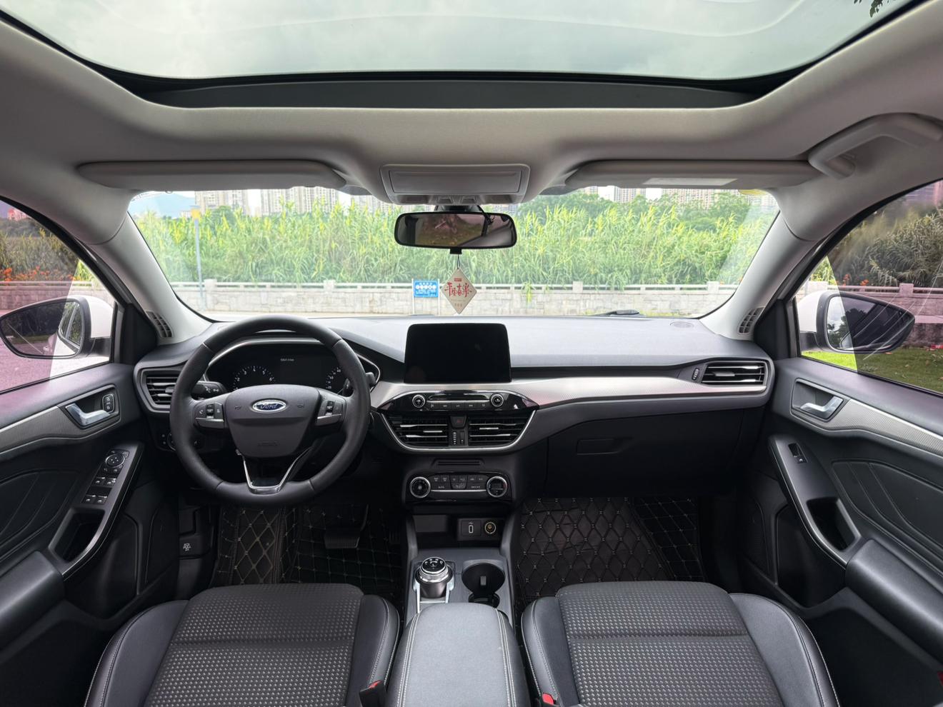 Ford Focus ST 2020 thumb 4