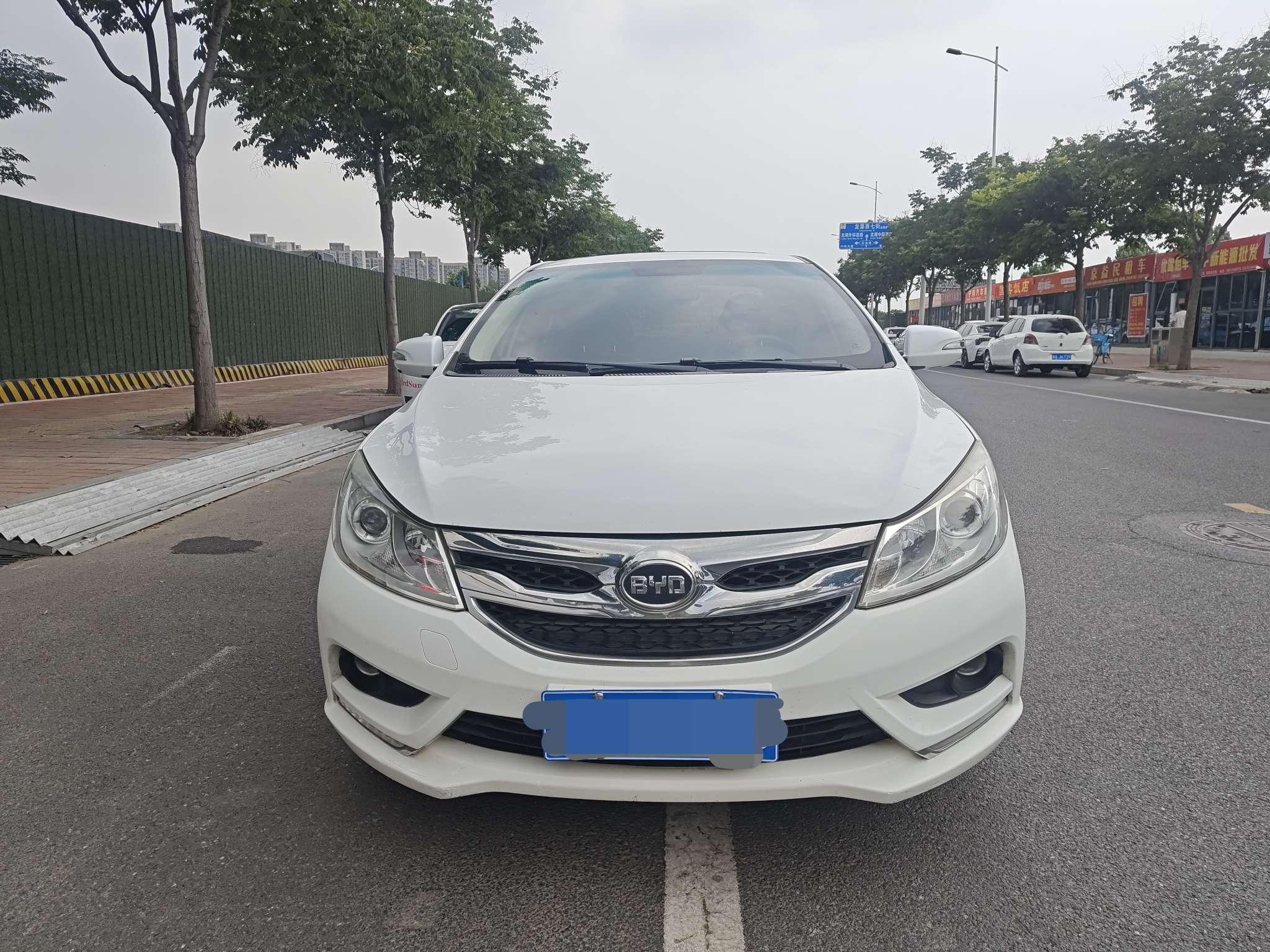 BYD Qin 2018 thumb 9